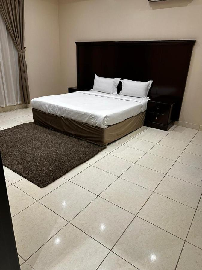 Riyadh Park Hotel Suites Exterior photo