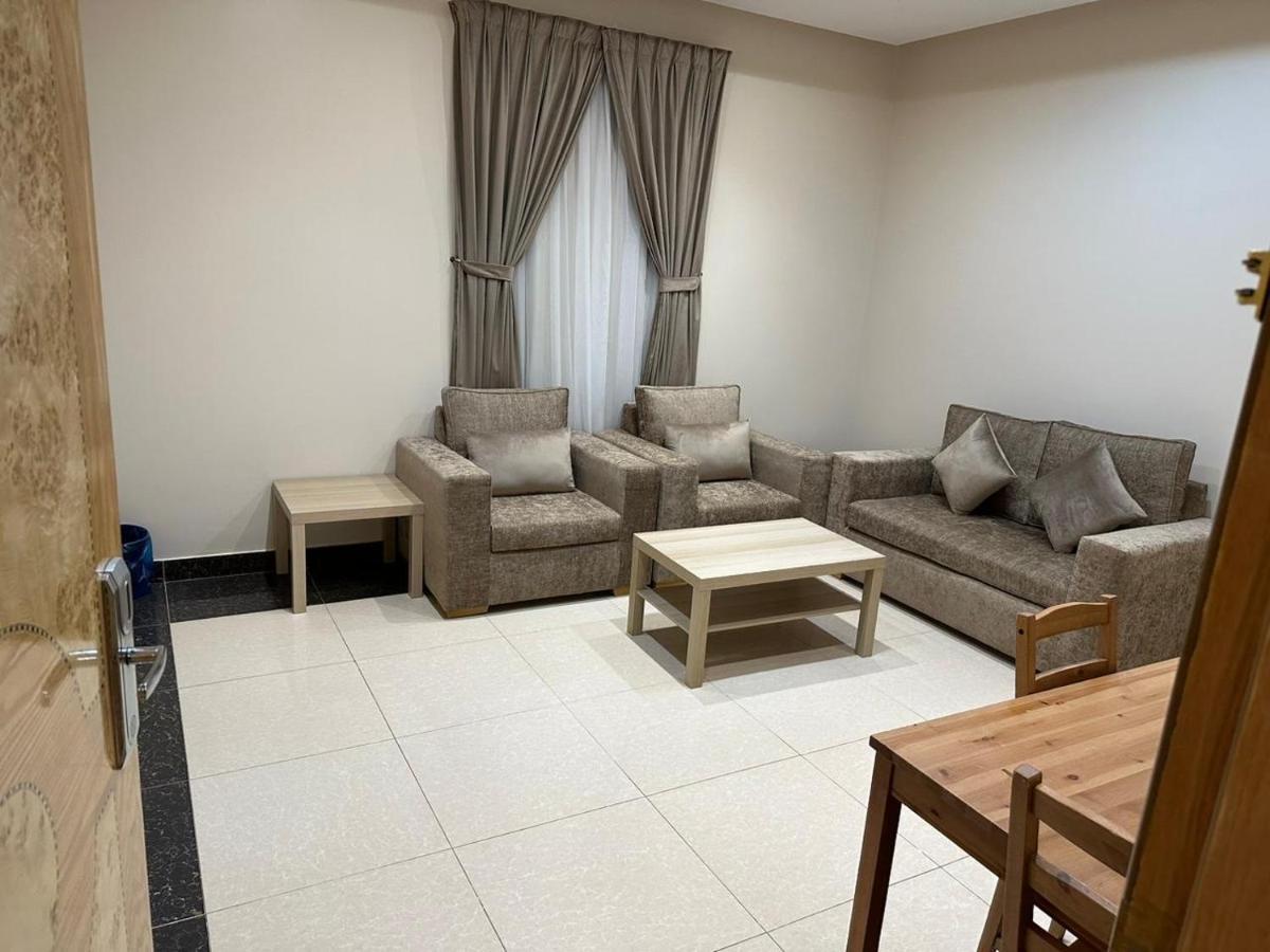 Riyadh Park Hotel Suites Exterior photo