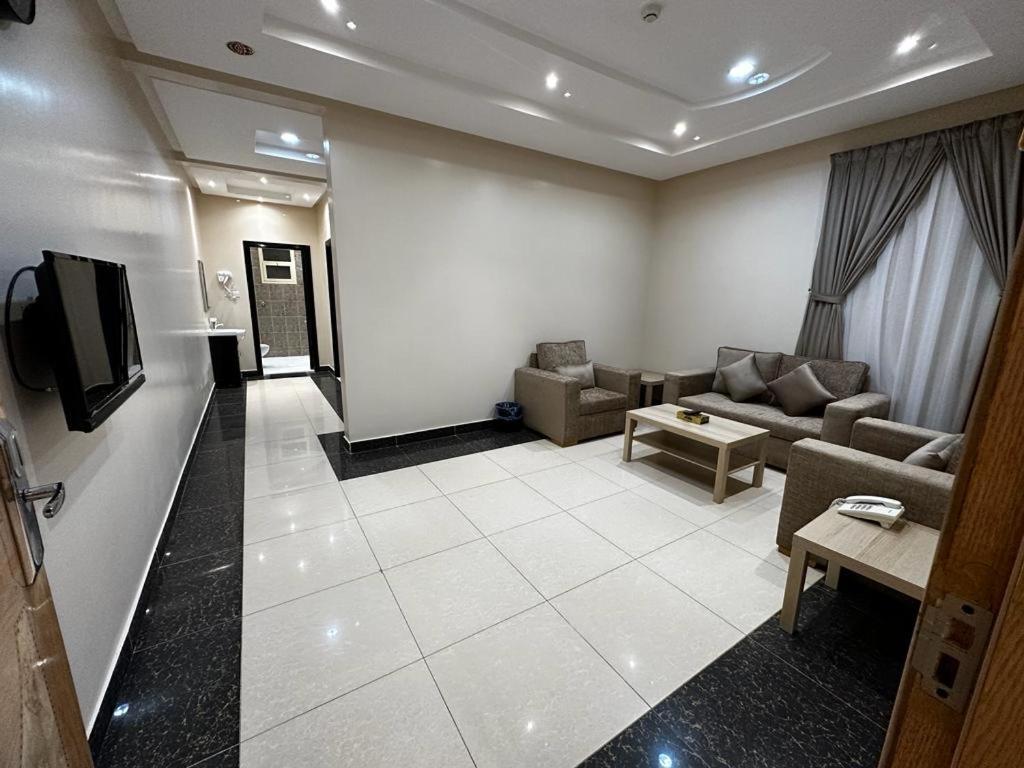 Riyadh Park Hotel Suites Exterior photo